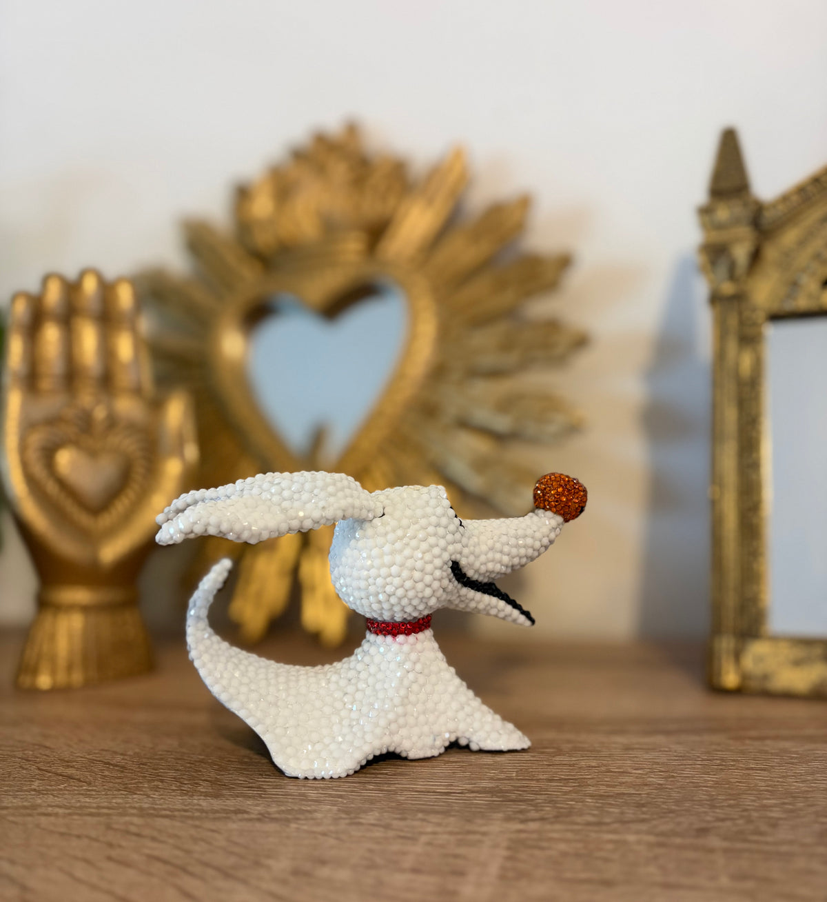 Compagnon Chien Fantôme Blanc Entièrement Strassé à la Main